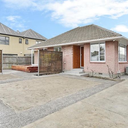 Brockworth Place - Christchurch Holiday Homes Bagian luar foto