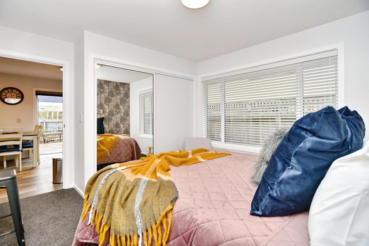 Brockworth Place - Christchurch Holiday Homes Bagian luar foto