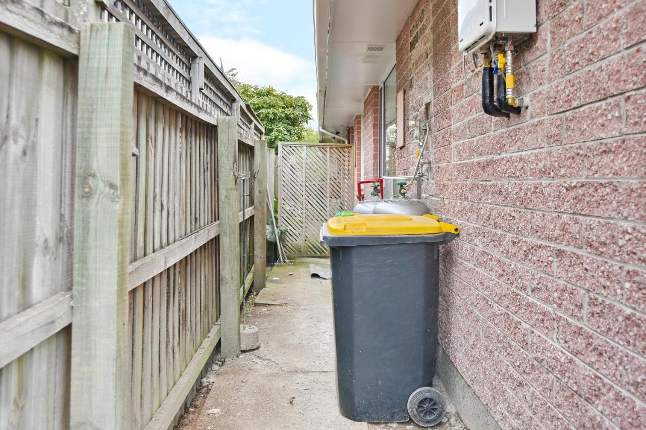 Brockworth Place - Christchurch Holiday Homes Bagian luar foto