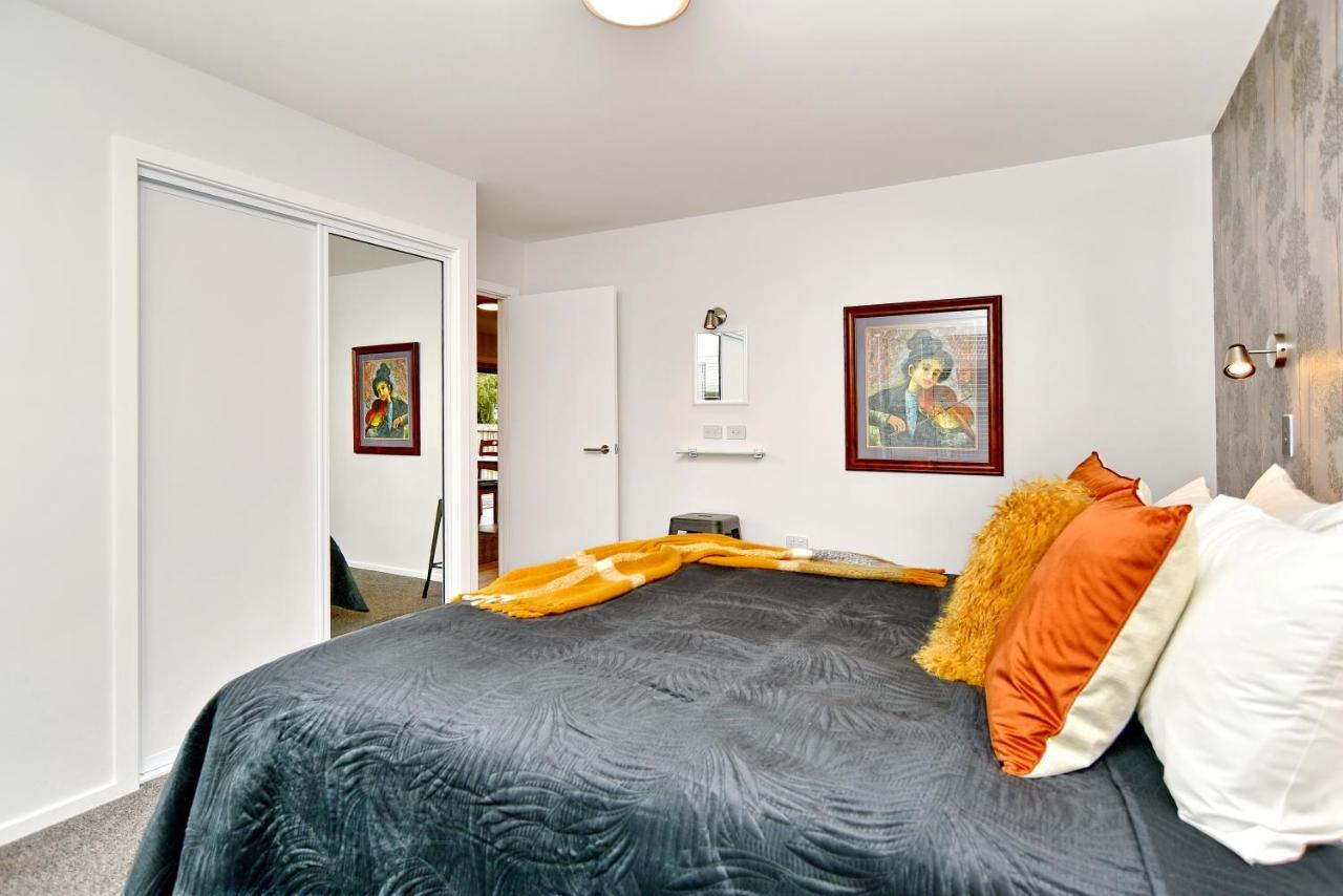 Brockworth Place - Christchurch Holiday Homes Bagian luar foto