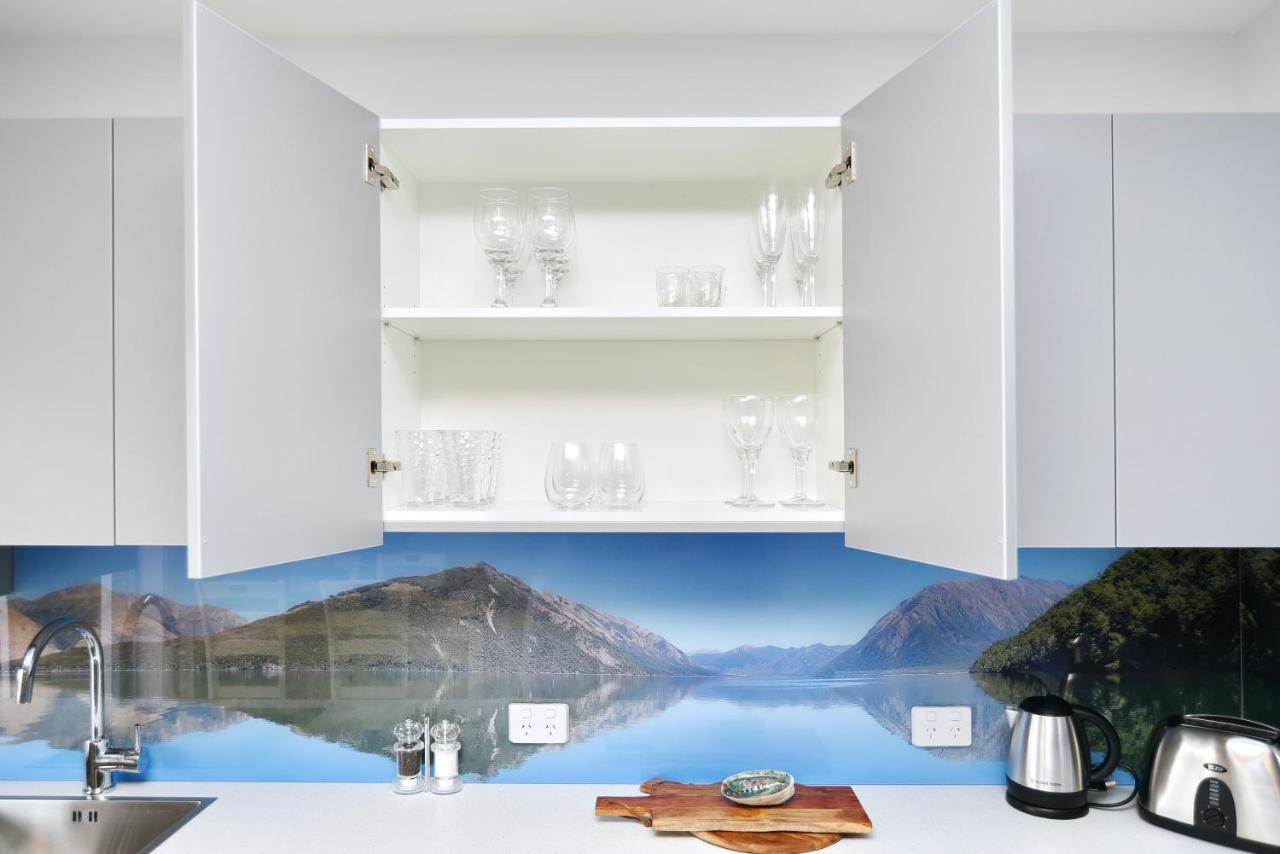 Brockworth Place - Christchurch Holiday Homes Bagian luar foto