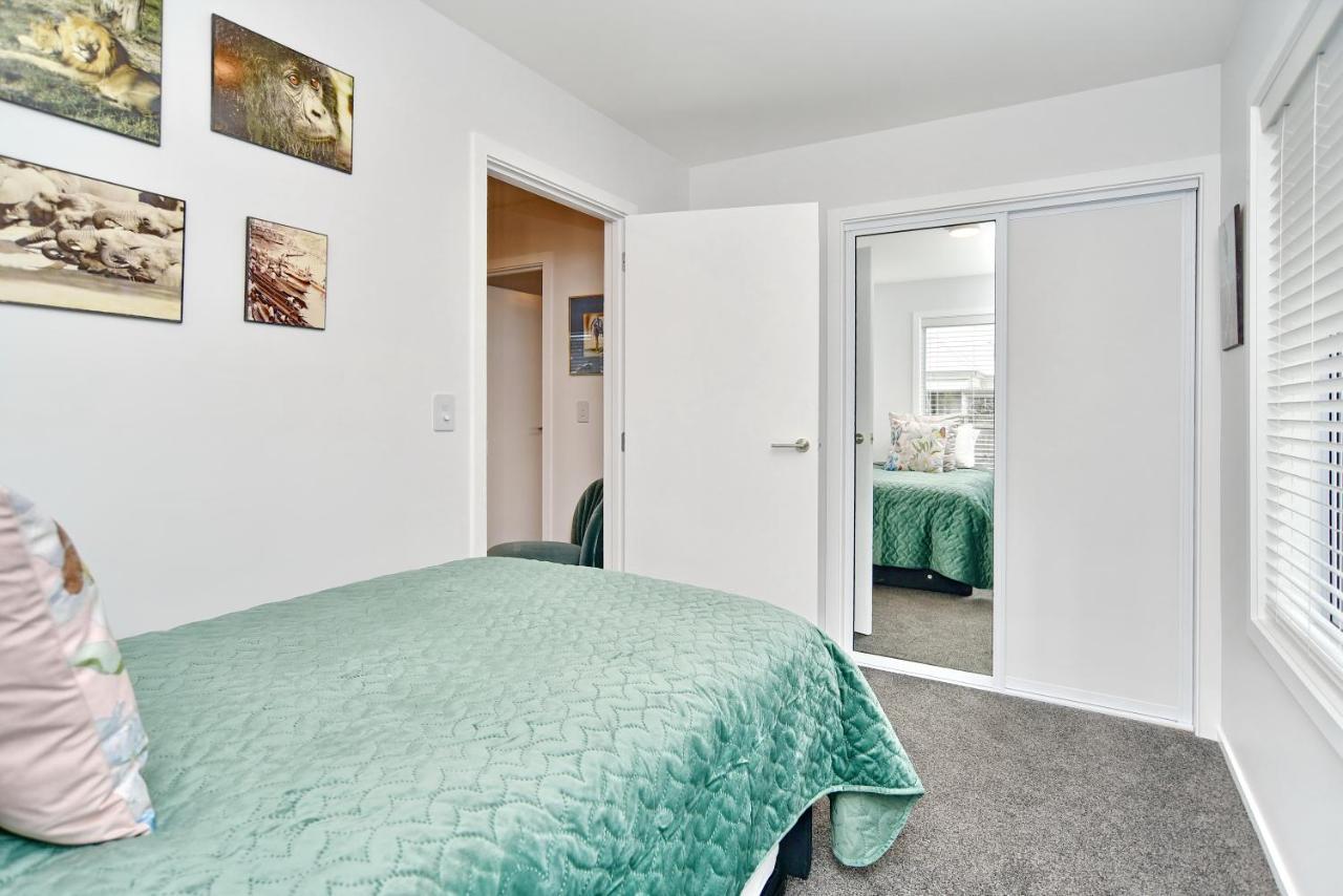Brockworth Place - Christchurch Holiday Homes Bagian luar foto
