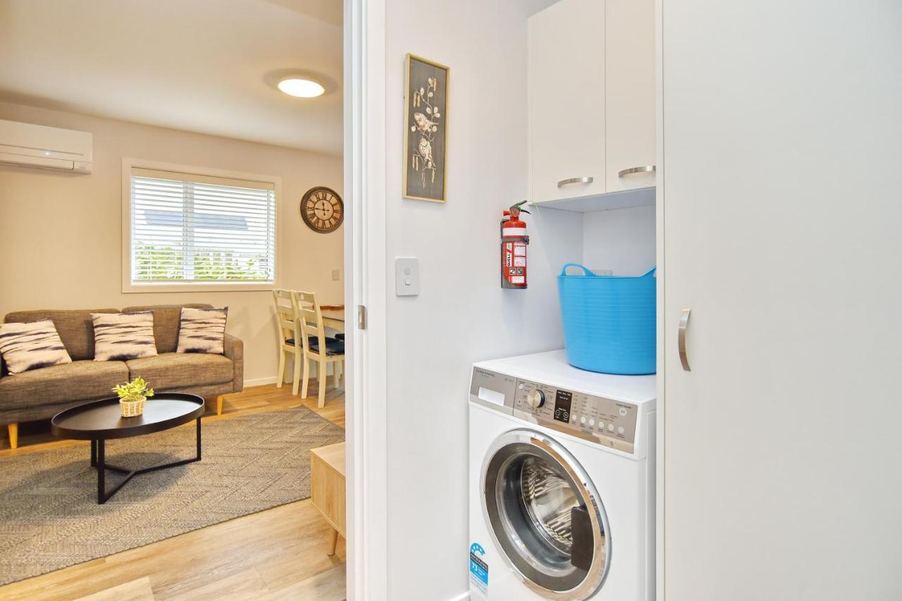 Brockworth Place - Christchurch Holiday Homes Bagian luar foto